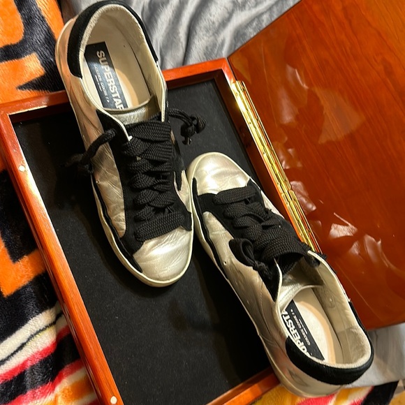 Golden Goose . - Picture 1 of 5